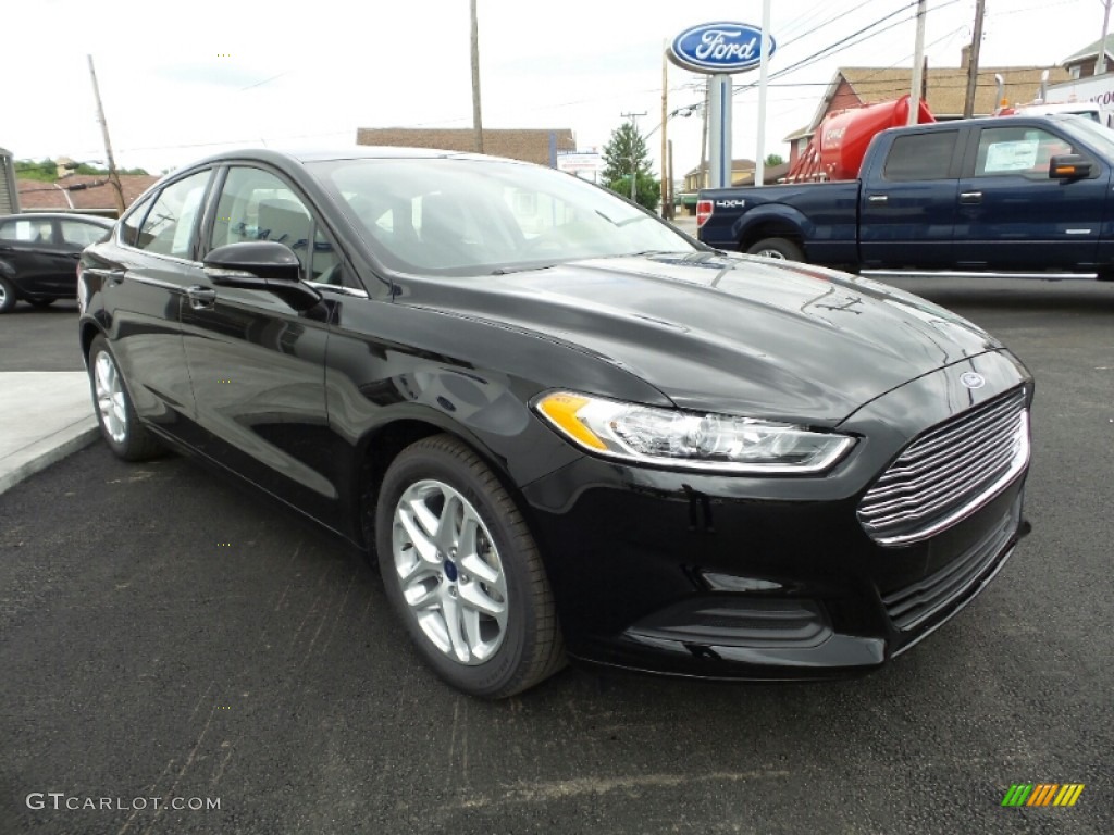 Shadow Black 2016 Ford Fusion SE Exterior Photo #104477125