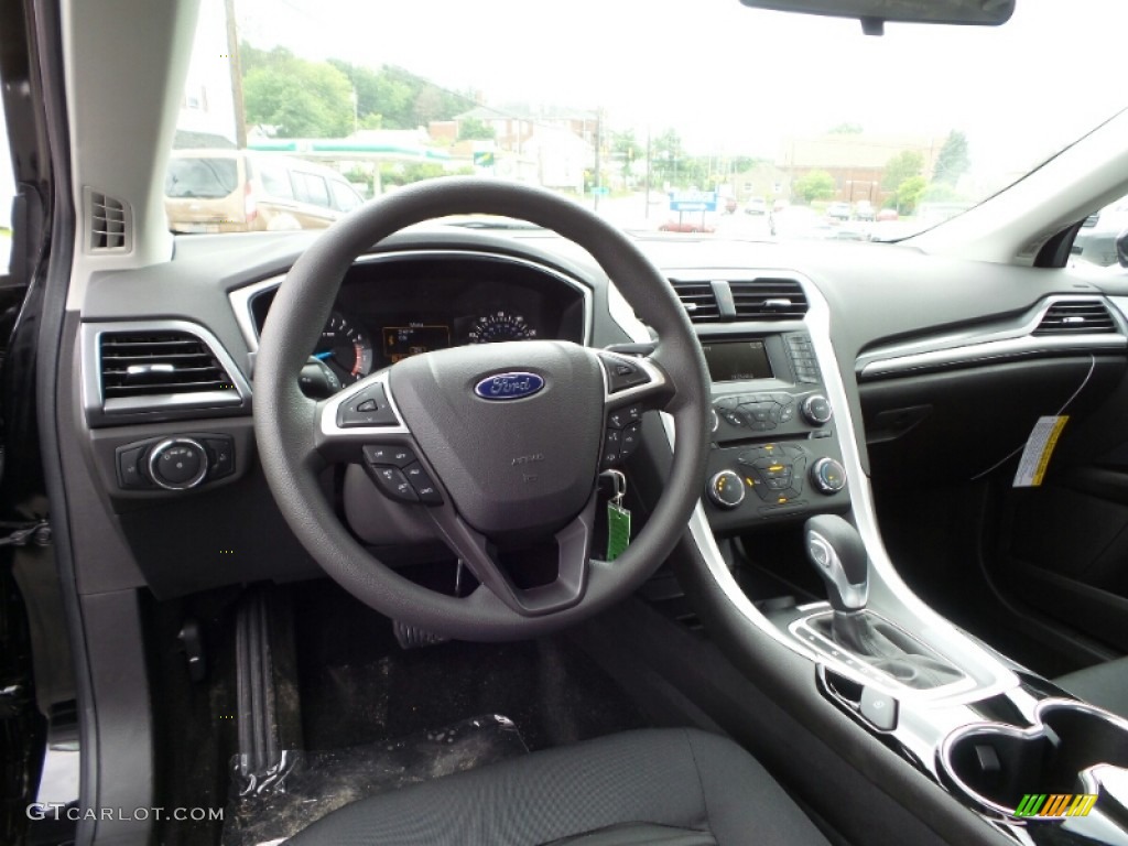 2016 Fusion SE - Shadow Black / Charcoal Black photo #13