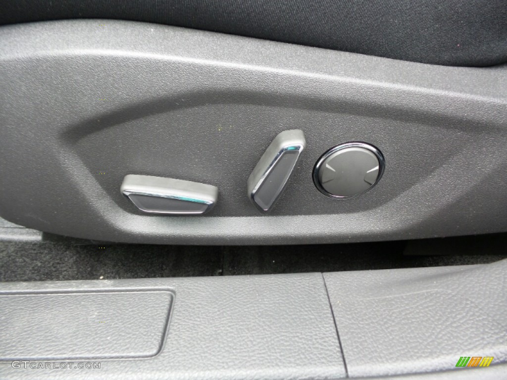 2016 Fusion SE - Shadow Black / Charcoal Black photo #16