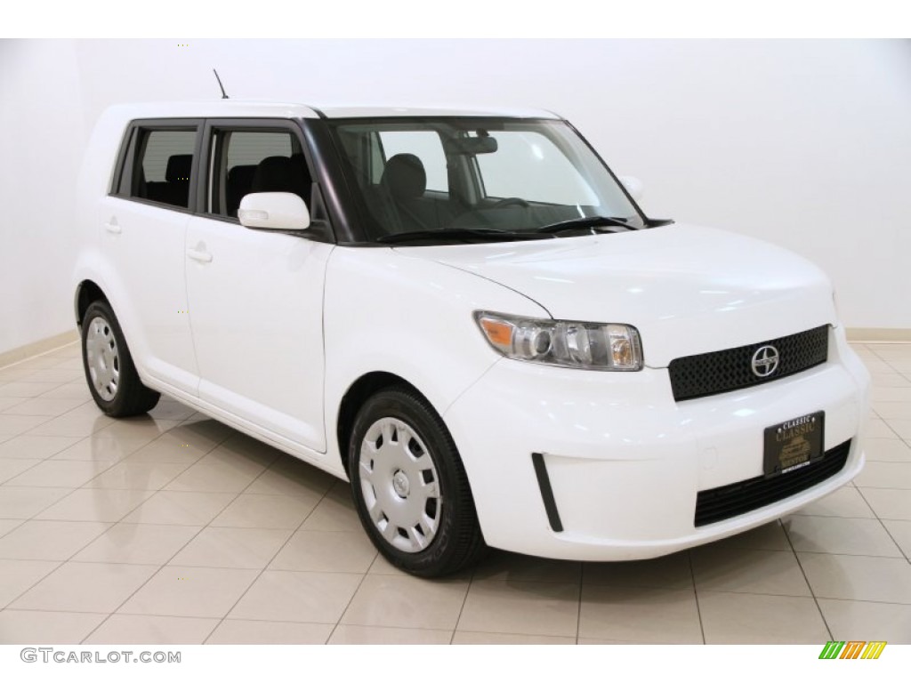 Super White Scion xB