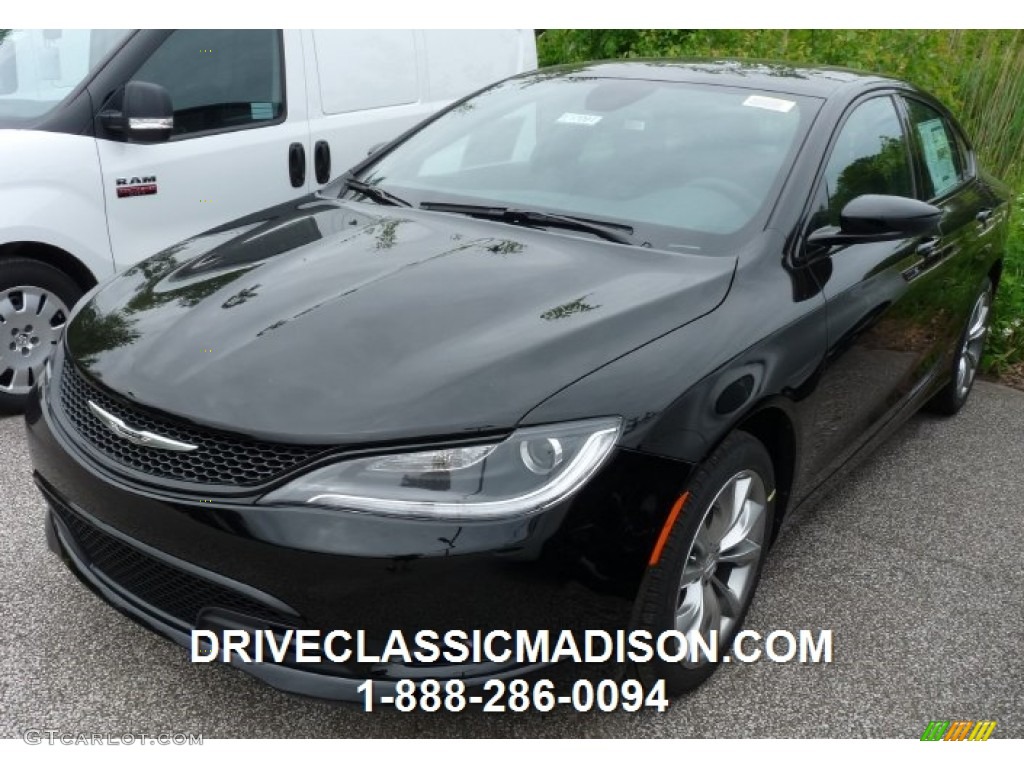 Black Chrysler 200