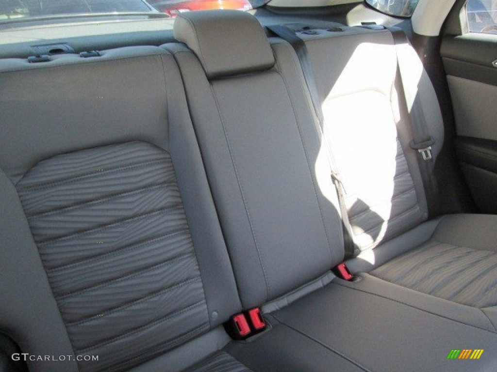 2016 Fusion S - Ingot Silver Metallic / Medium Earth Gray photo #11