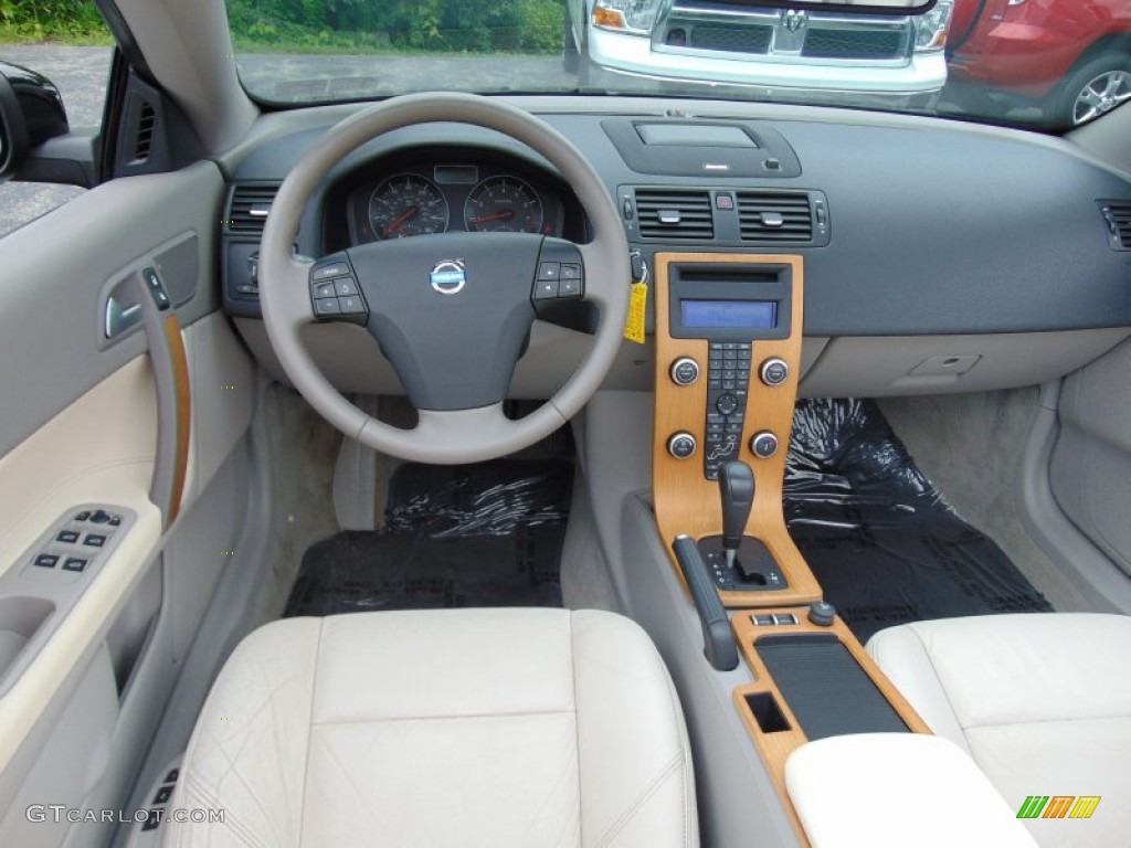 2008 C70 T5 - Solid Black / Quartz photo #16