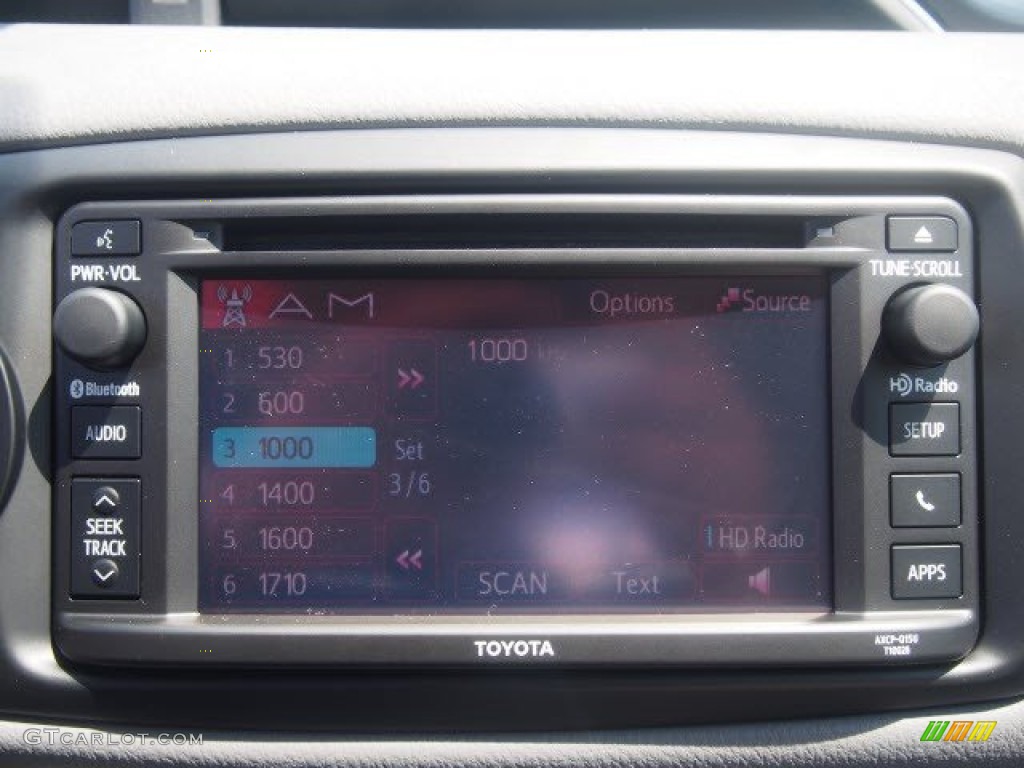 2015 Toyota Yaris 3-Door LE Controls Photo #104500029