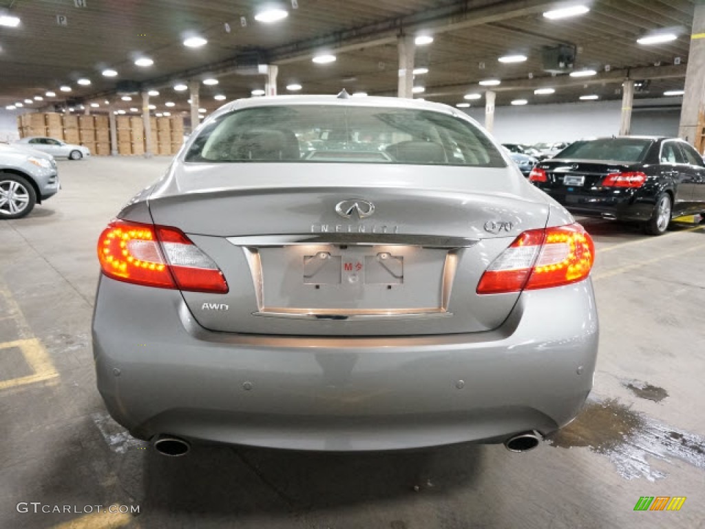 2014 Q70 3.7 AWD - Liquid Platinum / Graphite photo #6