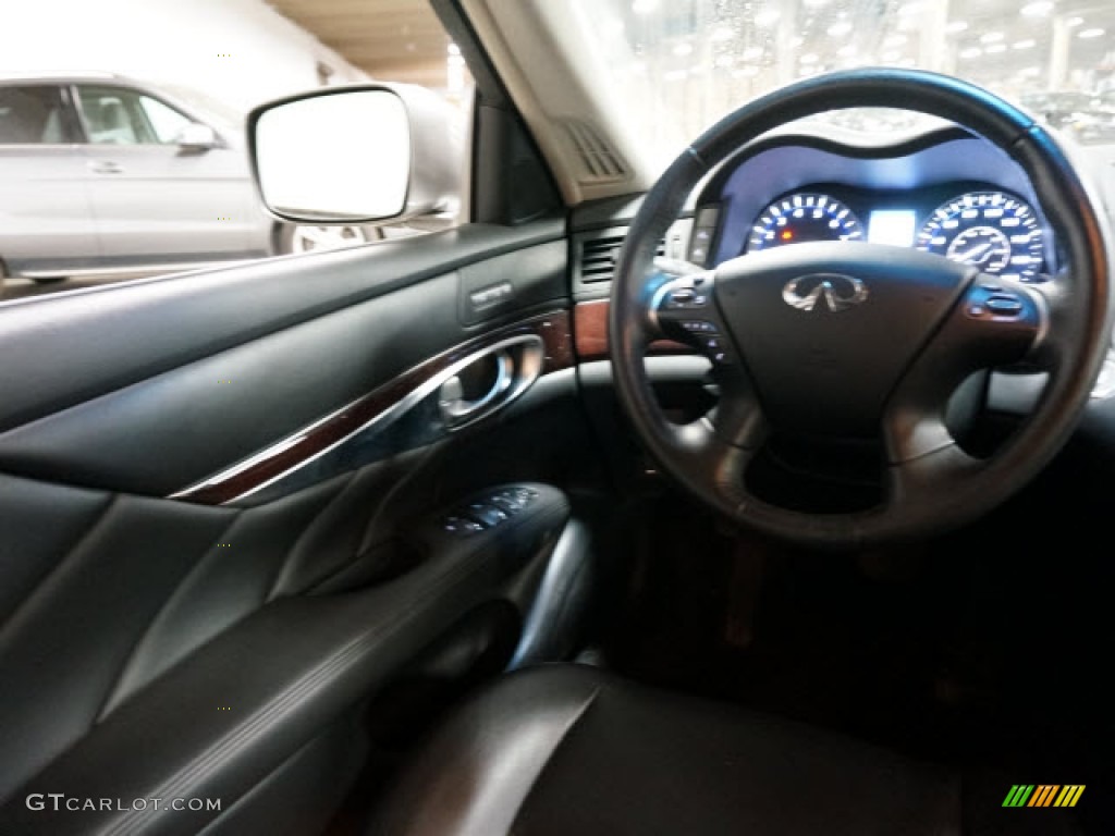 2014 Q70 3.7 AWD - Liquid Platinum / Graphite photo #9