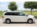 Stone White - Grand Caravan SXT Photo No. 8