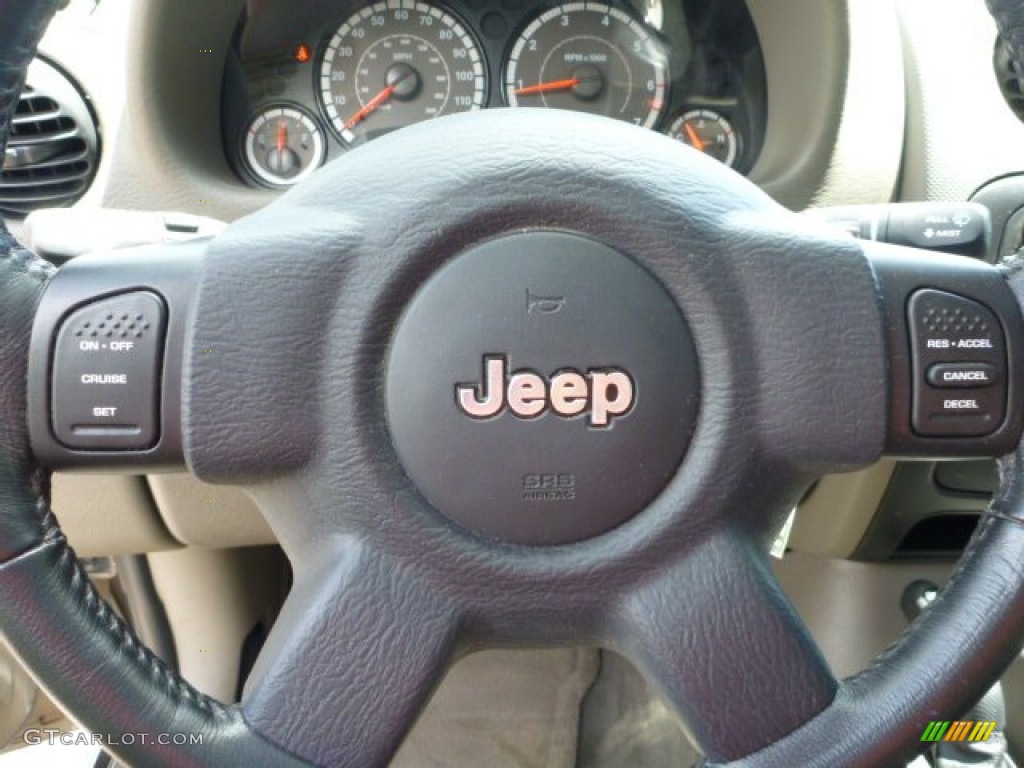 2007 Liberty Sport 4x4 - Light Khaki Metallic / Medium Slate Gray photo #17