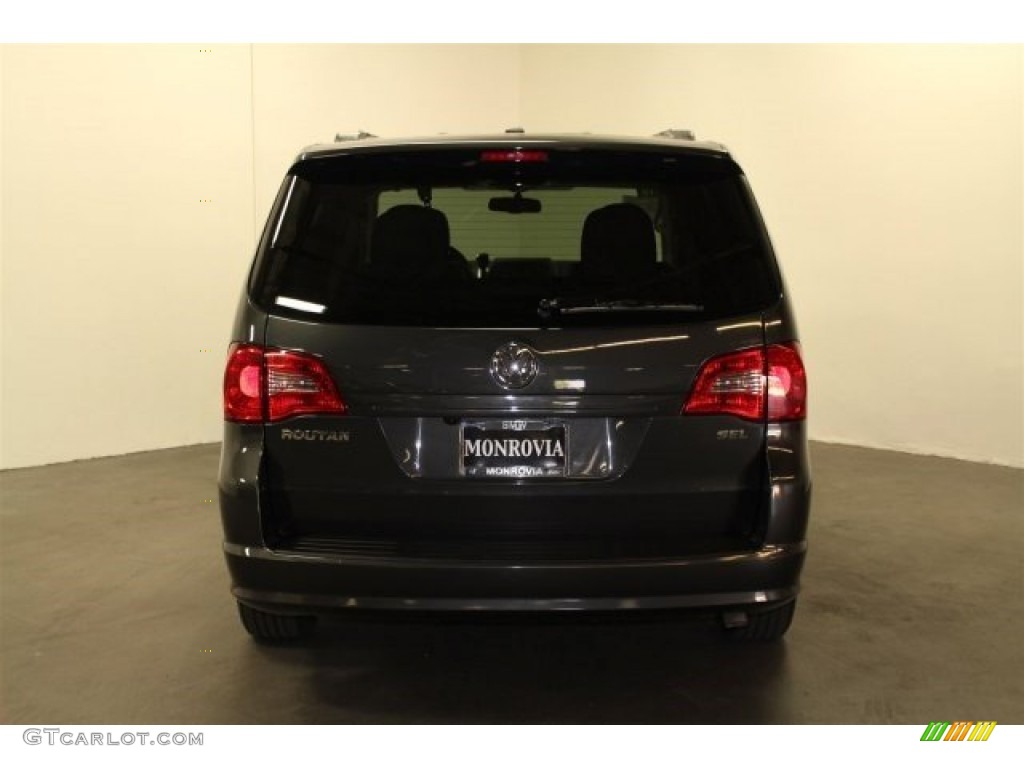 2011 Routan SEL - Twilight Gray Metallic / Aero Gray photo #8