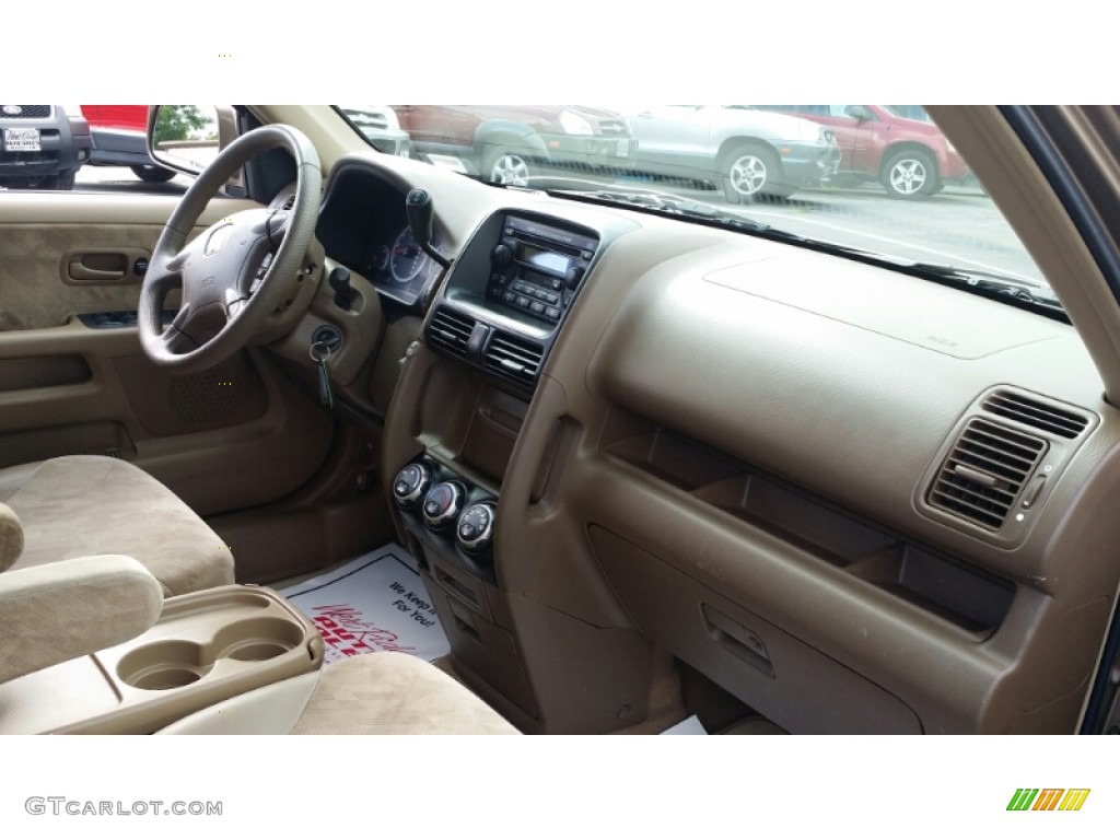 2004 CR-V EX 4WD - Mojave Mist Metallic / Saddle photo #10