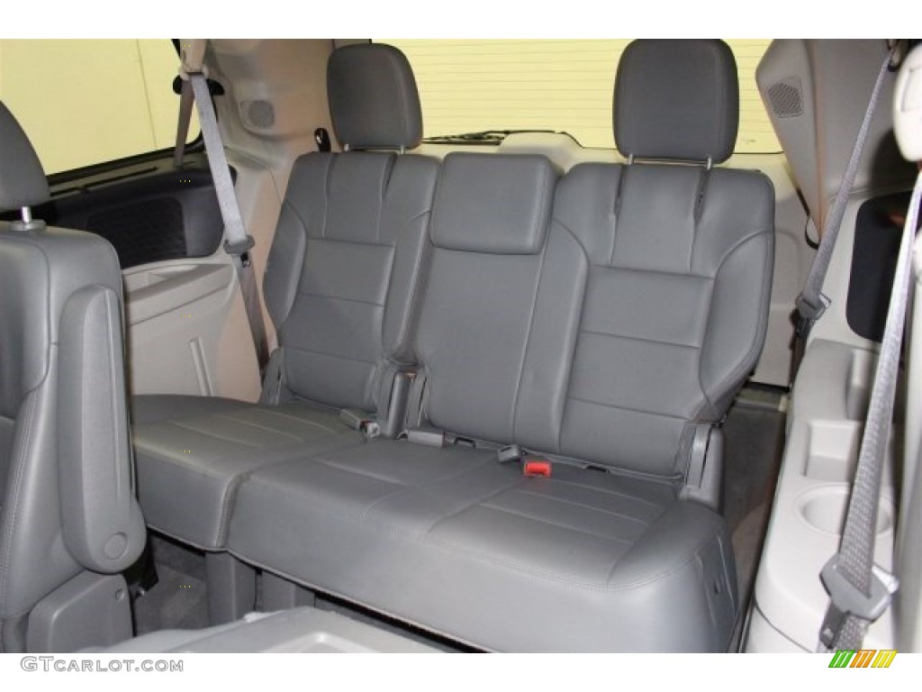 2011 Routan SEL - Twilight Gray Metallic / Aero Gray photo #15