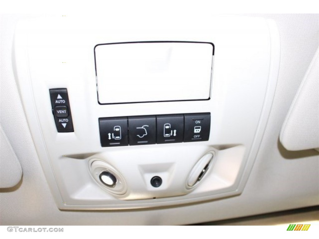 2011 Routan SEL - Twilight Gray Metallic / Aero Gray photo #20