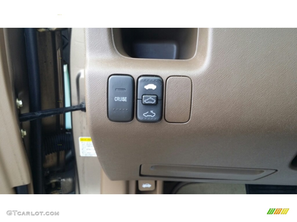 2004 CR-V EX 4WD - Mojave Mist Metallic / Saddle photo #22