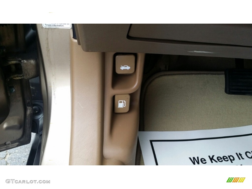 2004 CR-V EX 4WD - Mojave Mist Metallic / Saddle photo #23