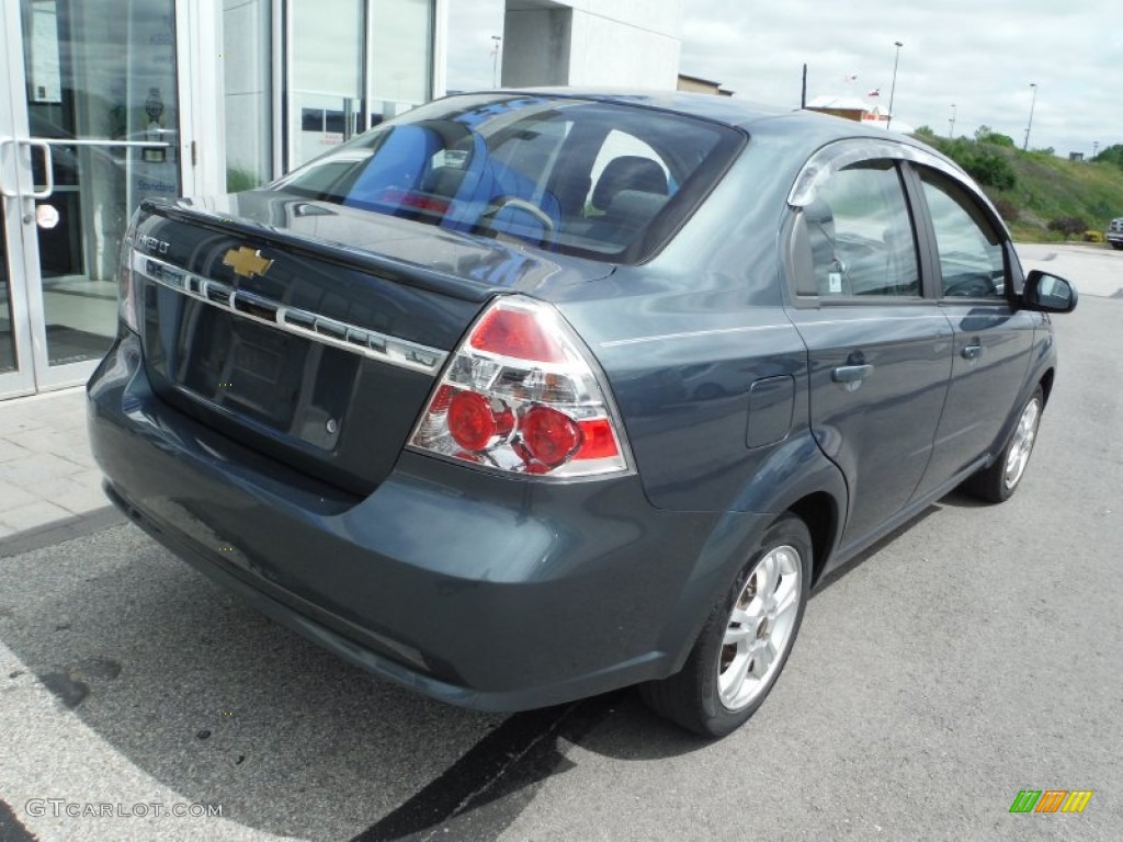 2011 Aveo LT Sedan - Wintergreen / Charcoal photo #7