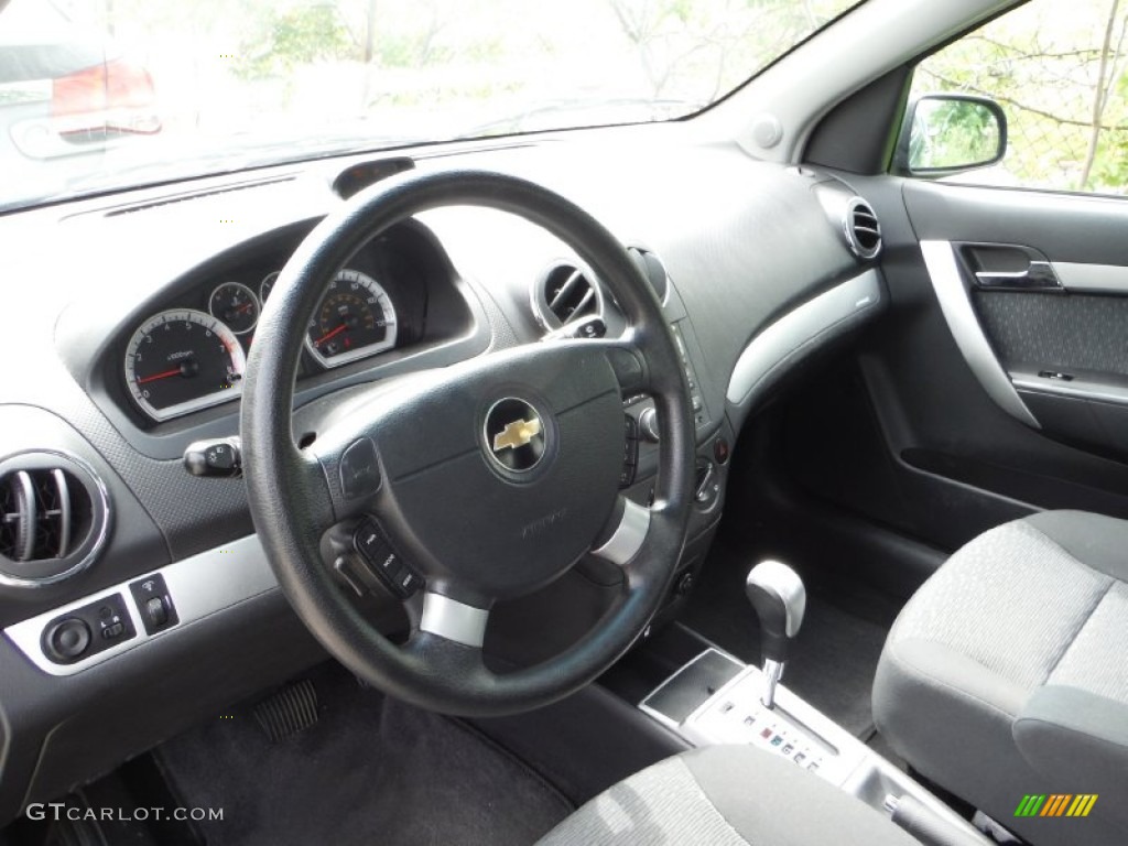 2011 Aveo LT Sedan - Wintergreen / Charcoal photo #10