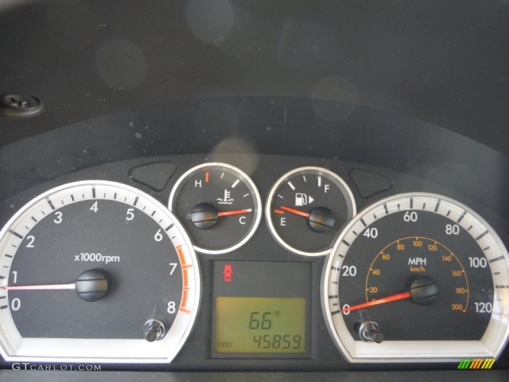 2011 Aveo LT Sedan - Wintergreen / Charcoal photo #20