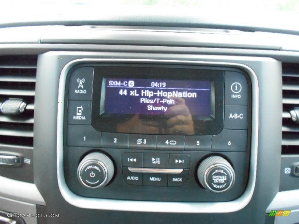 2014 1500 Express Crew Cab - Bright Silver Metallic / Black/Diesel Gray photo #19