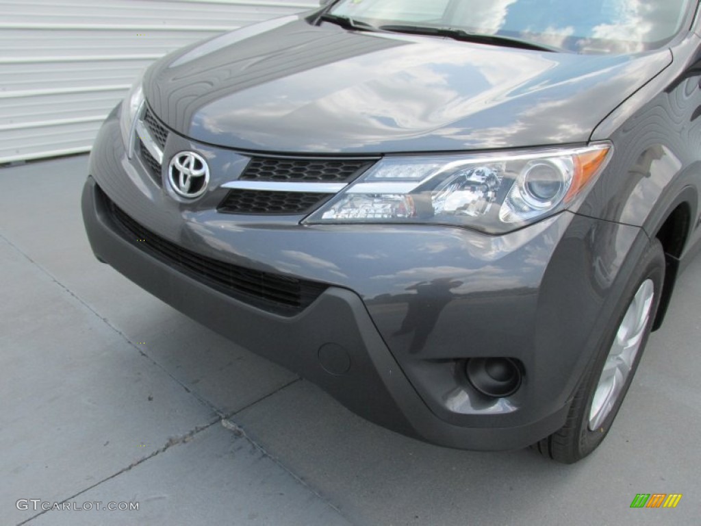 2015 RAV4 LE - Magnetic Gray Metallic / Ash photo #10