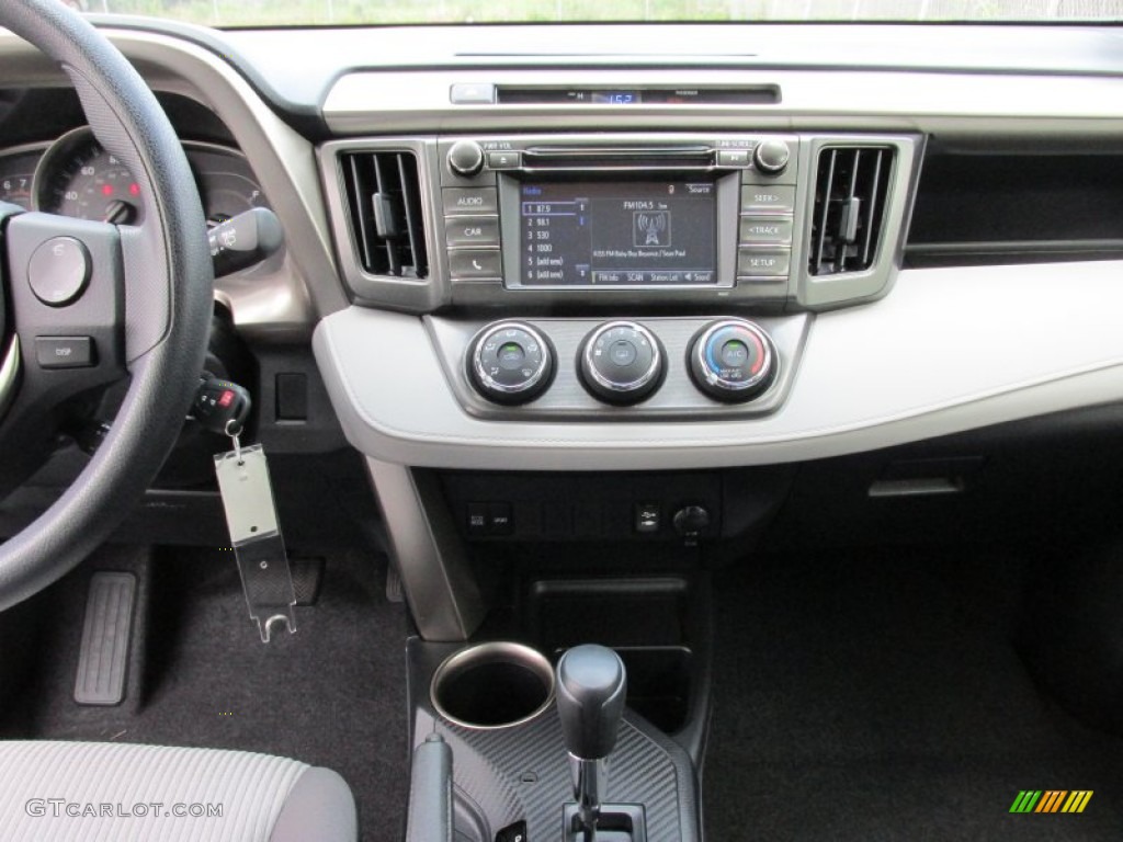 2015 RAV4 LE - Magnetic Gray Metallic / Ash photo #24