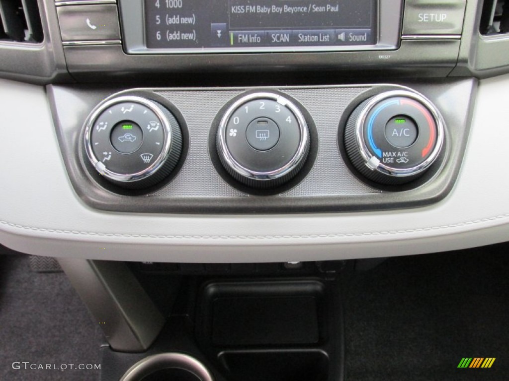 2015 RAV4 LE - Magnetic Gray Metallic / Ash photo #26