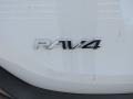 Super White - RAV4 XLE Photo No. 13