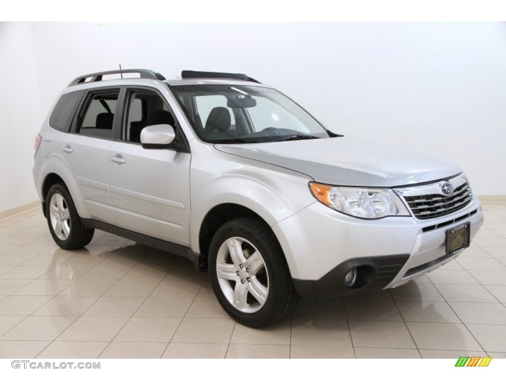 2009 Forester 2.5 X Premium - Spark Silver Metallic / Black photo #1