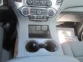 Summit White - Suburban LS 4WD Photo No. 33