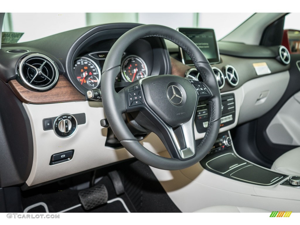 2015 Mercedes-Benz B Electric Drive Ash Dashboard Photo #104528705
