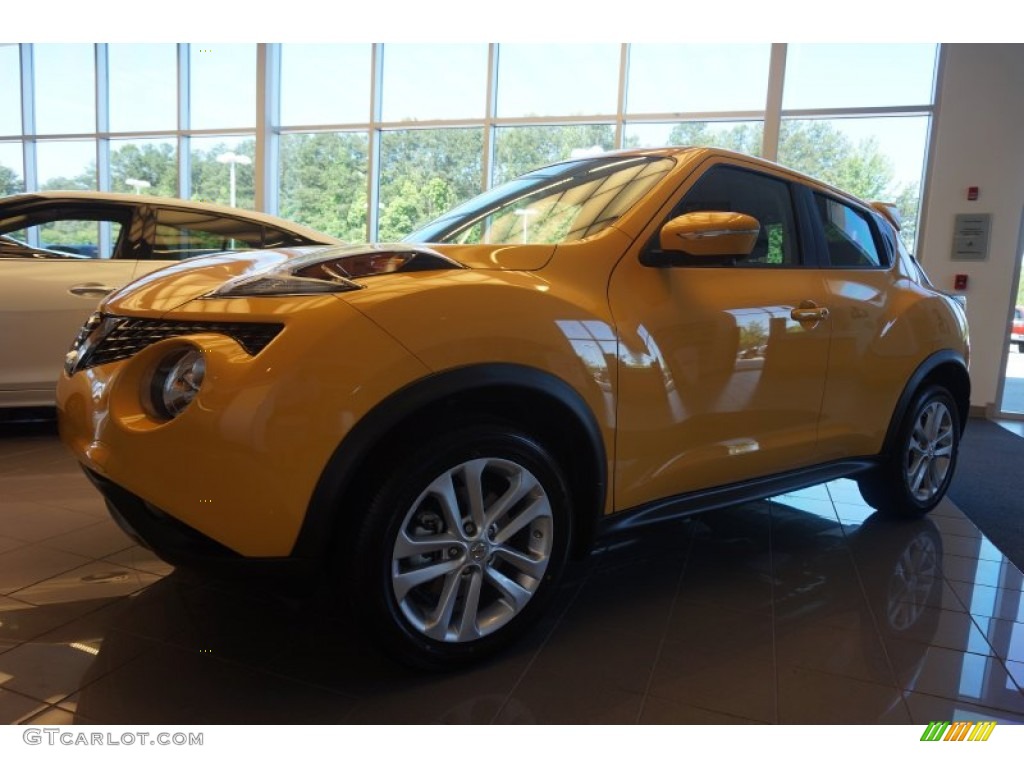 Solar Yellow 2015 Nissan Juke SL Exterior Photo #104534974