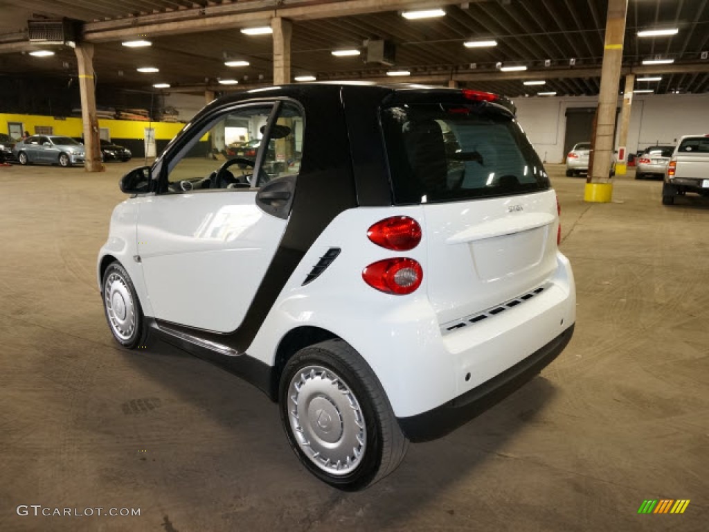 2012 fortwo pure coupe - Crystal White / Plain Black photo #5
