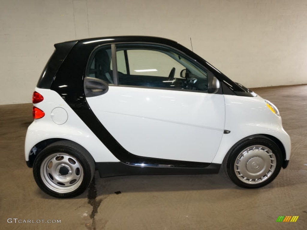 2012 fortwo pure coupe - Crystal White / Plain Black photo #8