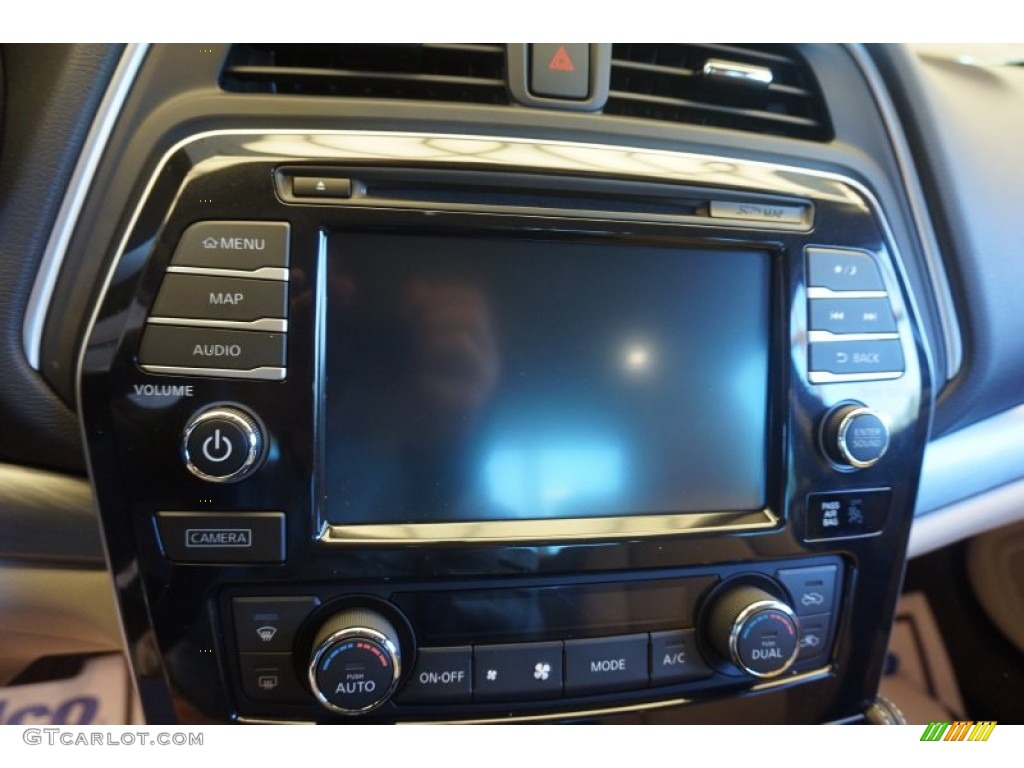 2016 Nissan Maxima S Controls Photo #104536783