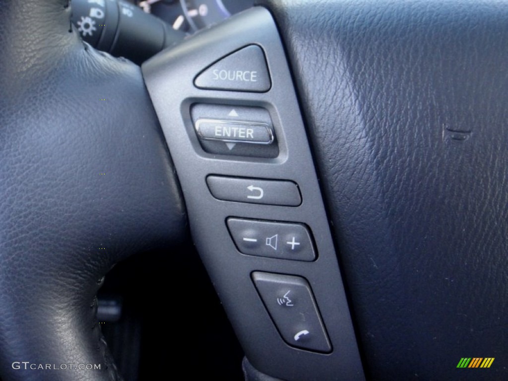 2011 Infiniti QX 56 4WD Controls Photo #104537695