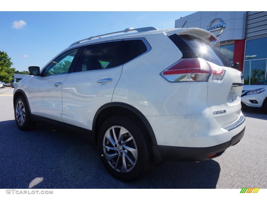 2015 Rogue SL - Pearl White / Almond photo #3