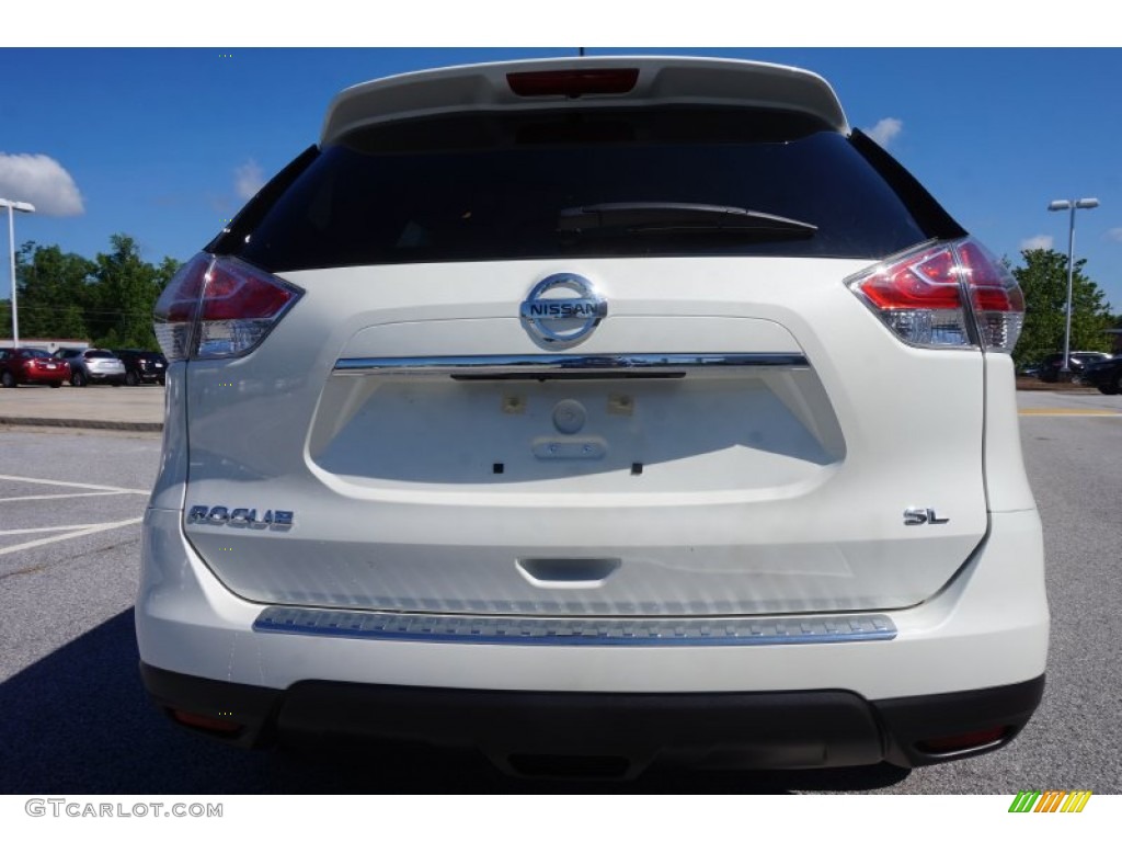 2015 Rogue SL - Pearl White / Almond photo #4