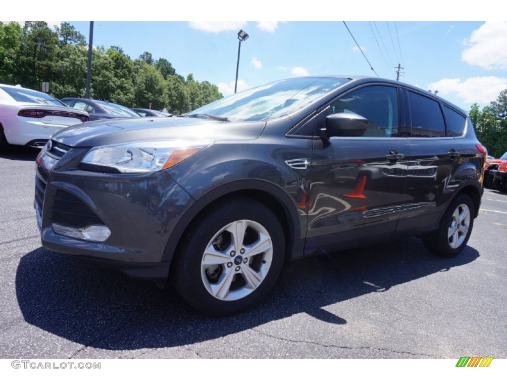 2015 Escape SE - Magnetic Metallic / Medium Light Stone photo #3