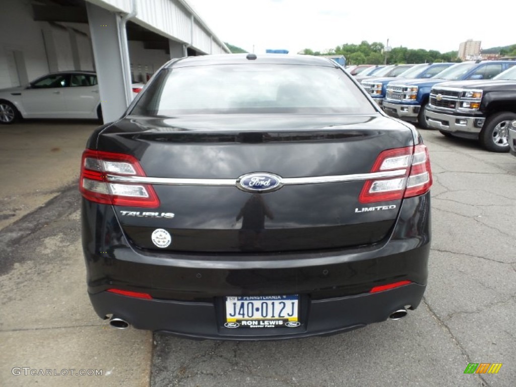 2015 Taurus Limited - Tuxedo Black Metallic / Charcoal Black photo #3