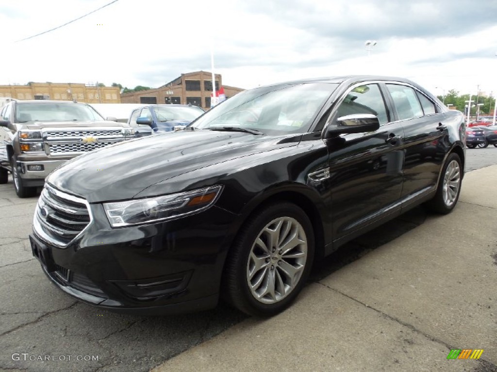 2015 Taurus Limited - Tuxedo Black Metallic / Charcoal Black photo #6