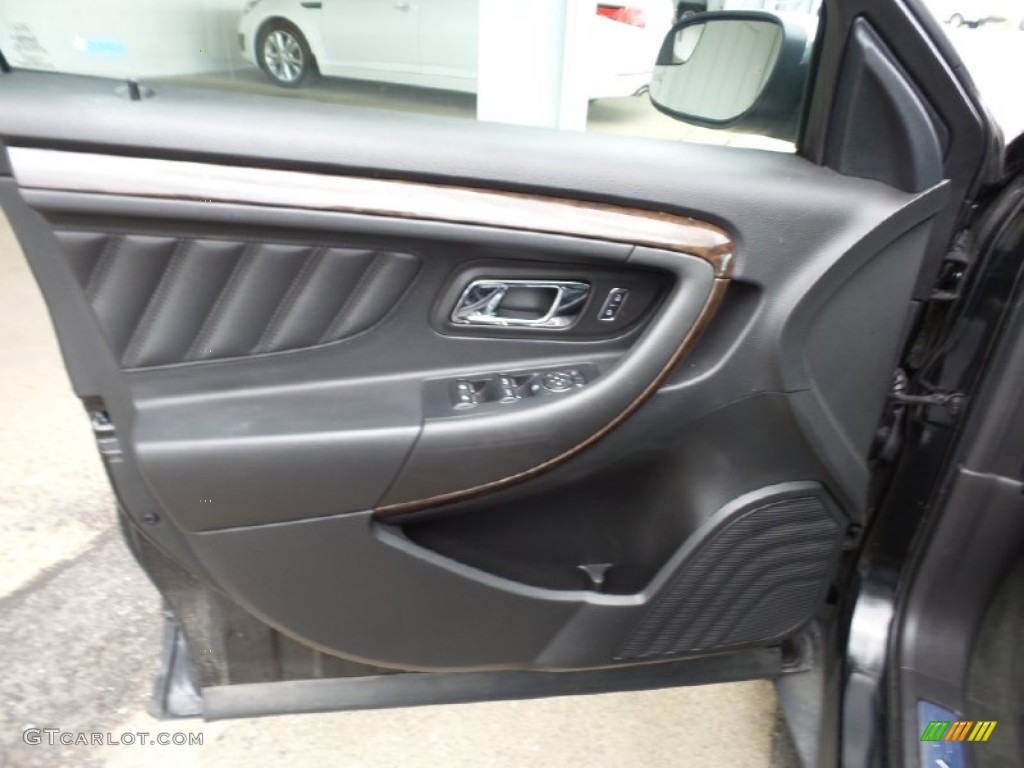 2015 Taurus Limited - Tuxedo Black Metallic / Charcoal Black photo #13