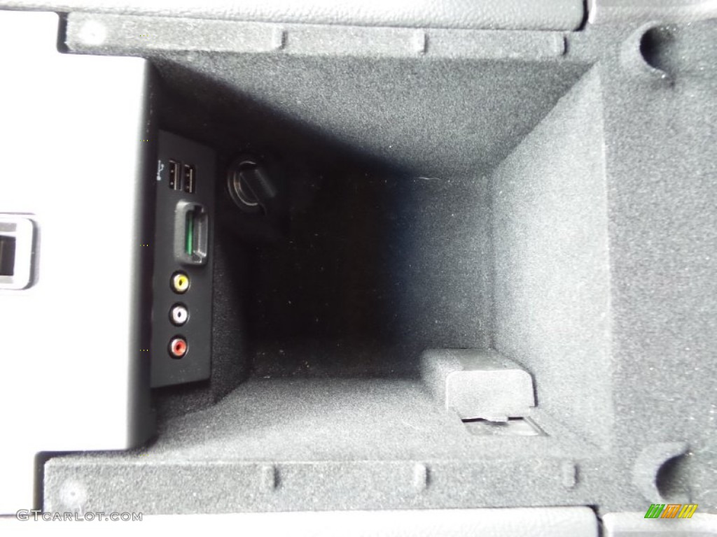 2015 Taurus Limited - Tuxedo Black Metallic / Charcoal Black photo #19