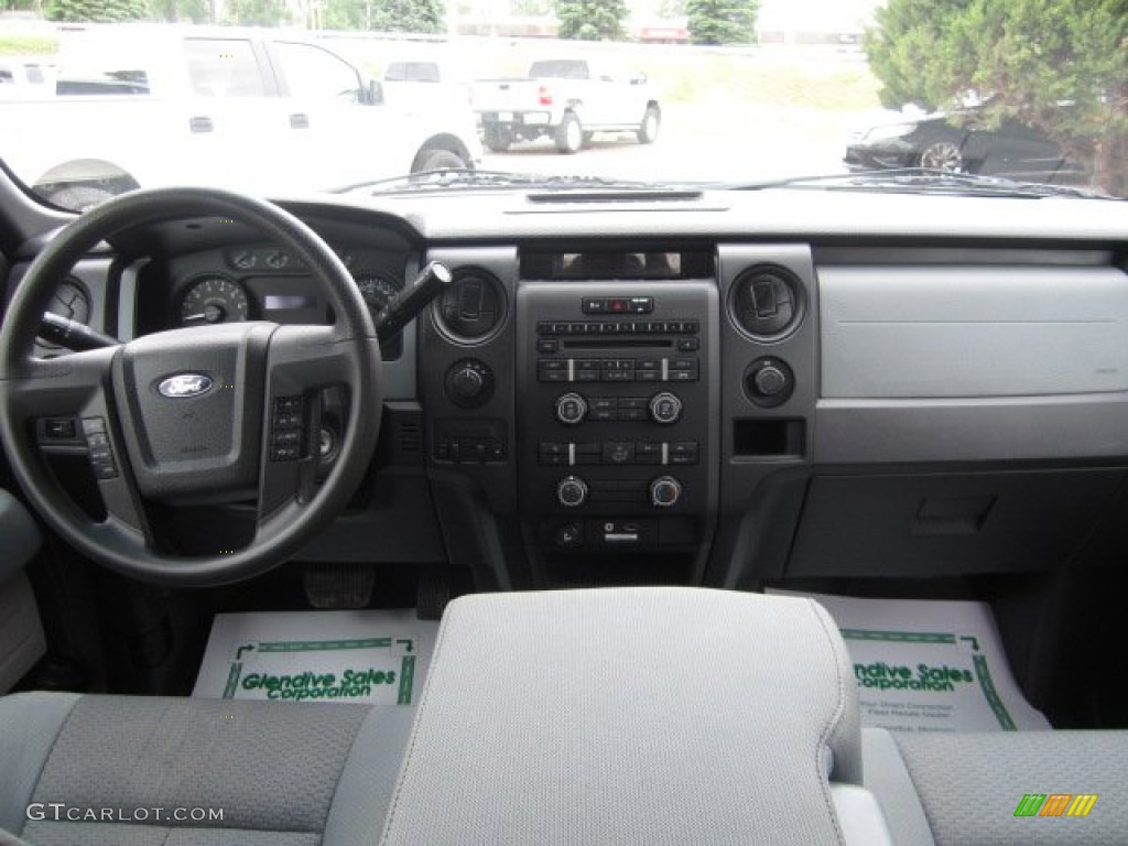 2011 F150 XL SuperCab 4x4 - Oxford White / Steel Gray photo #8