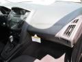 Magnetic Metallic - Focus SE Sedan Photo No. 20