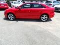 Brilliant Red - A3 2.0 Premium quattro Photo No. 4