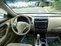 Pearl White - Altima 2.5 S Photo No. 11