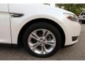 2014 White Platinum Ford Taurus SEL  photo #9