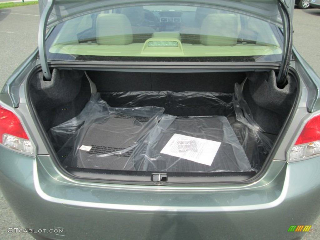 2015 Subaru Impreza 2.0i Premium 4 Door Trunk Photos