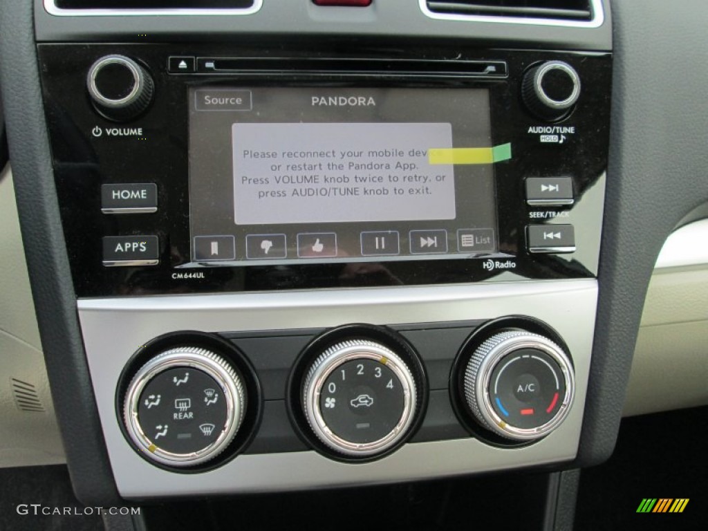2015 Subaru Impreza 2.0i Premium 4 Door Controls Photos