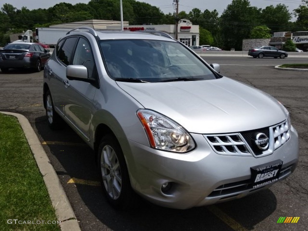 2012 Rogue SL AWD - Brilliant Silver / Black photo #3