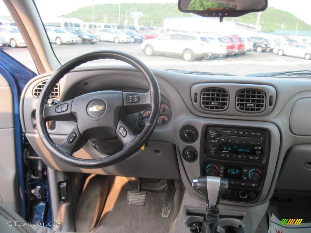 2005 TrailBlazer EXT LT 4x4 - Superior Blue Metallic / Light Gray photo #25